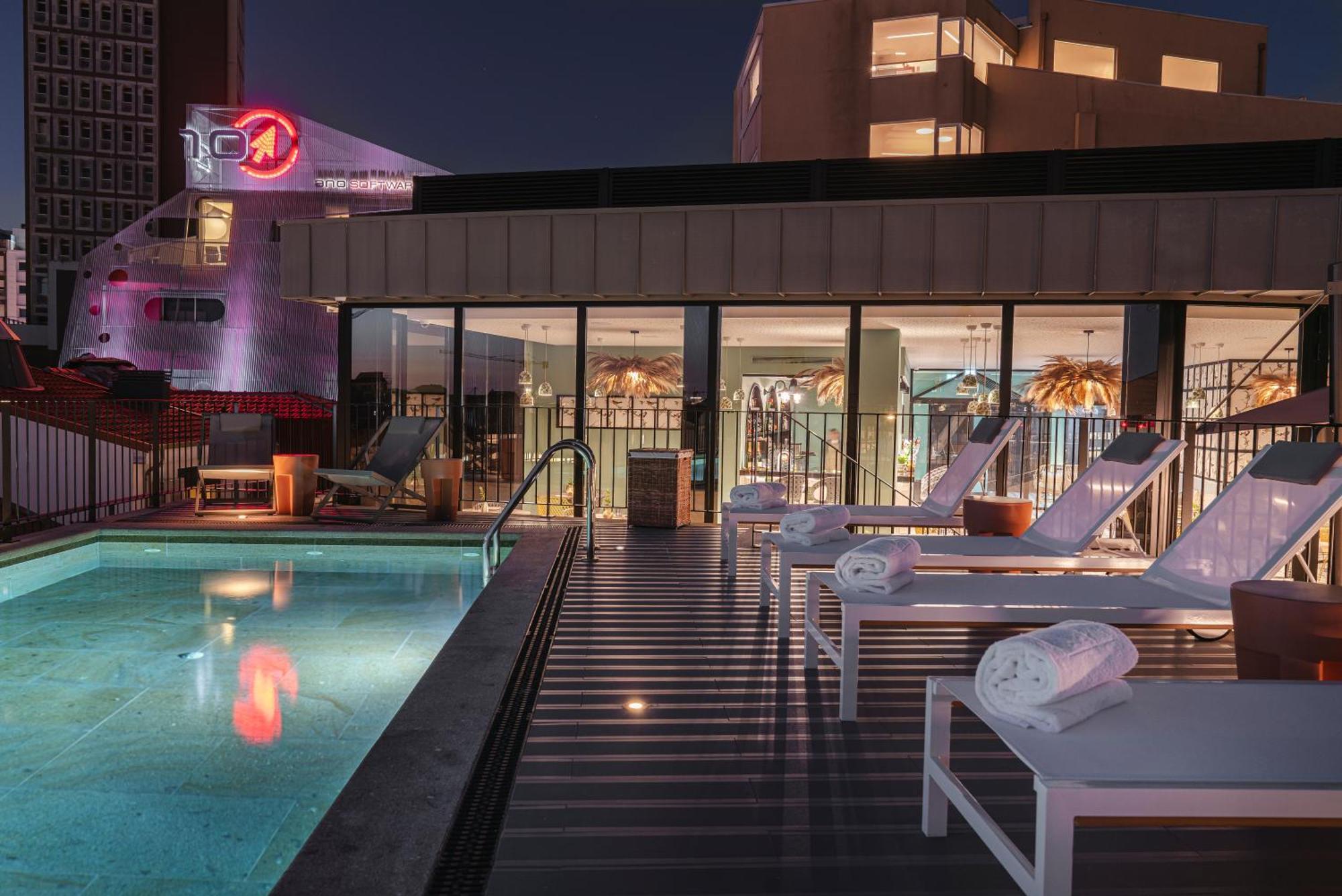 Vincci Bonjardim Hotel Porto Bagian luar foto
