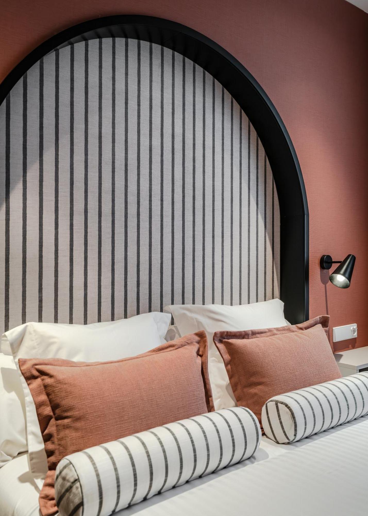 Vincci Bonjardim Hotel Porto Bagian luar foto