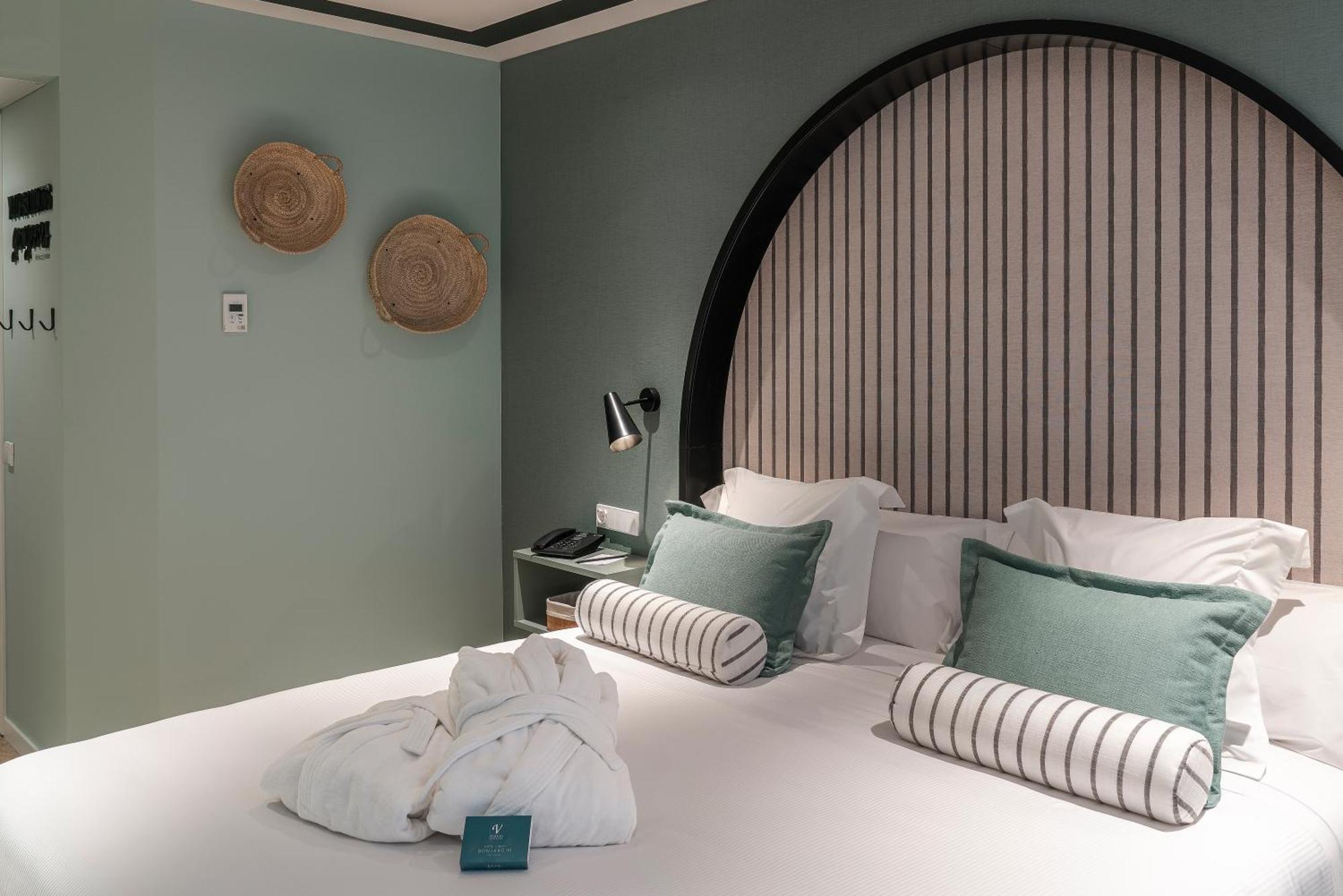 Vincci Bonjardim Hotel Porto Bagian luar foto